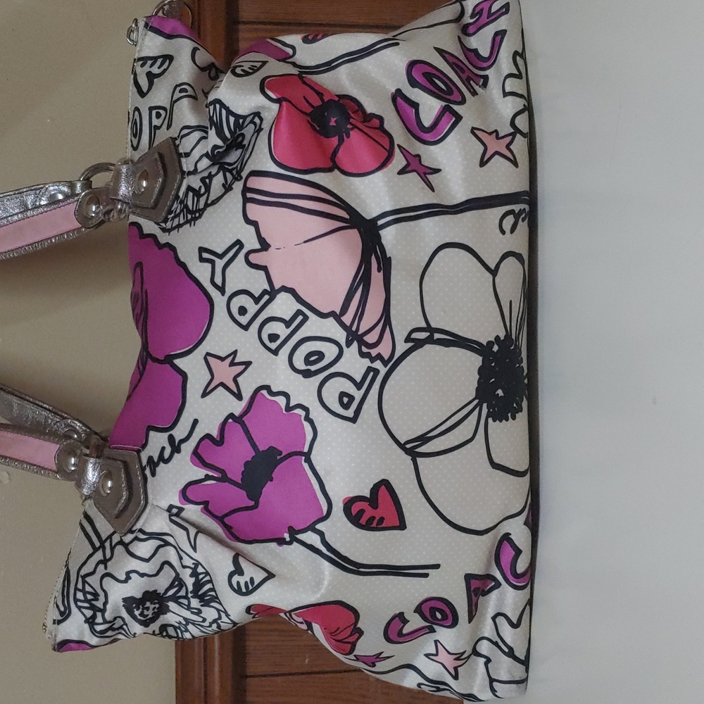 Coach Poppy Petal Floral Rocker Large Shoulder Bag - Picture 7 of 17